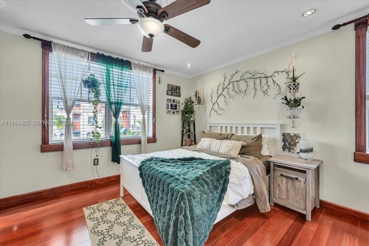 1033 NE 17th Way, Unit 1001, Fort Lauderdale, FL 33304 Photo