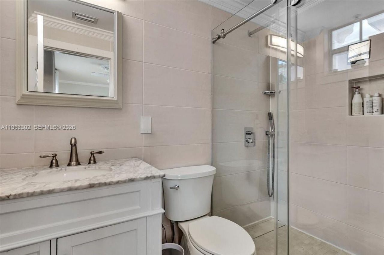 1033 NE 17th Way, Unit 1001, Fort Lauderdale, FL 33304 Photo