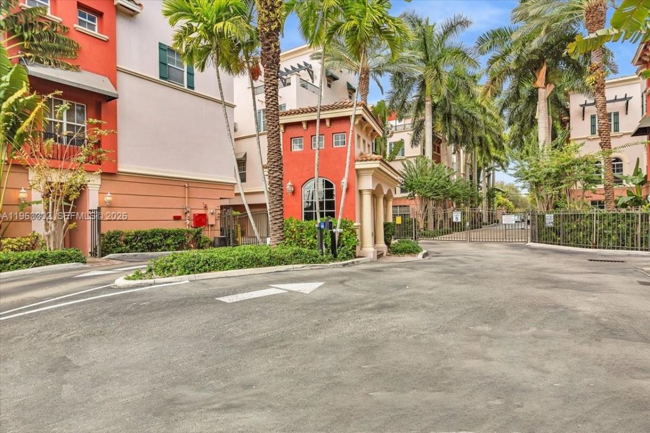 1033 NE 17th Way, Unit 1001, Fort Lauderdale, FL 33304 Photo