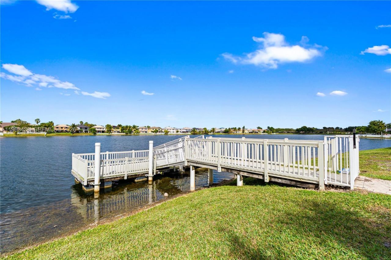 15341 SW 20th St , Miramar, FL 33027 Photo