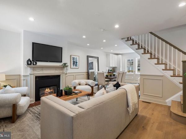 229 W GORGAS LANE, PHILADELPHIA, PA 19119