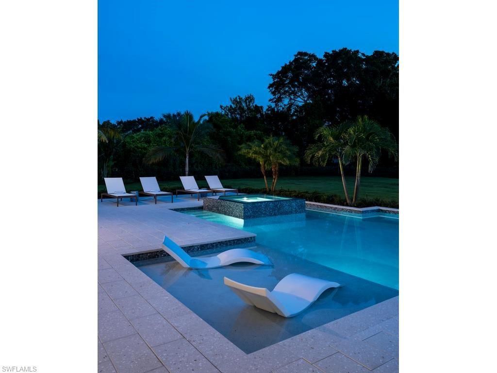 601 Carica Rd, Naples, FL 34108 Photo