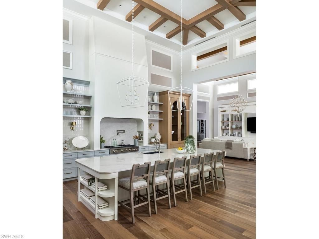 601 Carica Rd, Naples, FL 34108 Photo
