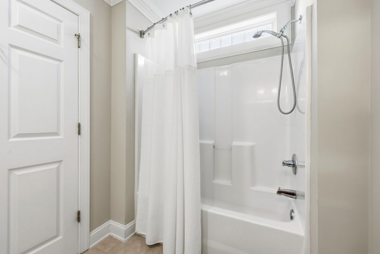 123 Avian Dr.  Photo 15