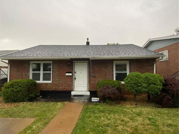 4493 Bessie Avenue , St Louis, MO 63115
