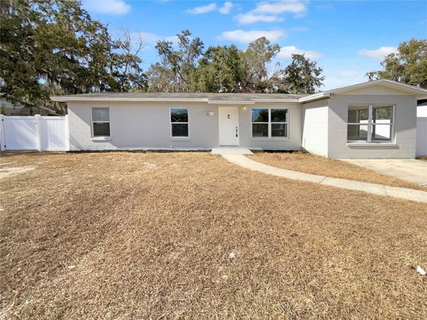 1315 BRAEBURY DRIVE, LEESBURG, FL 34748