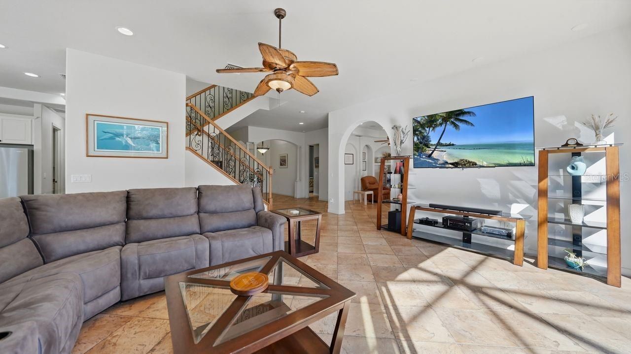 6627 38th Lane E, Sarasota, FL 34243 Photo