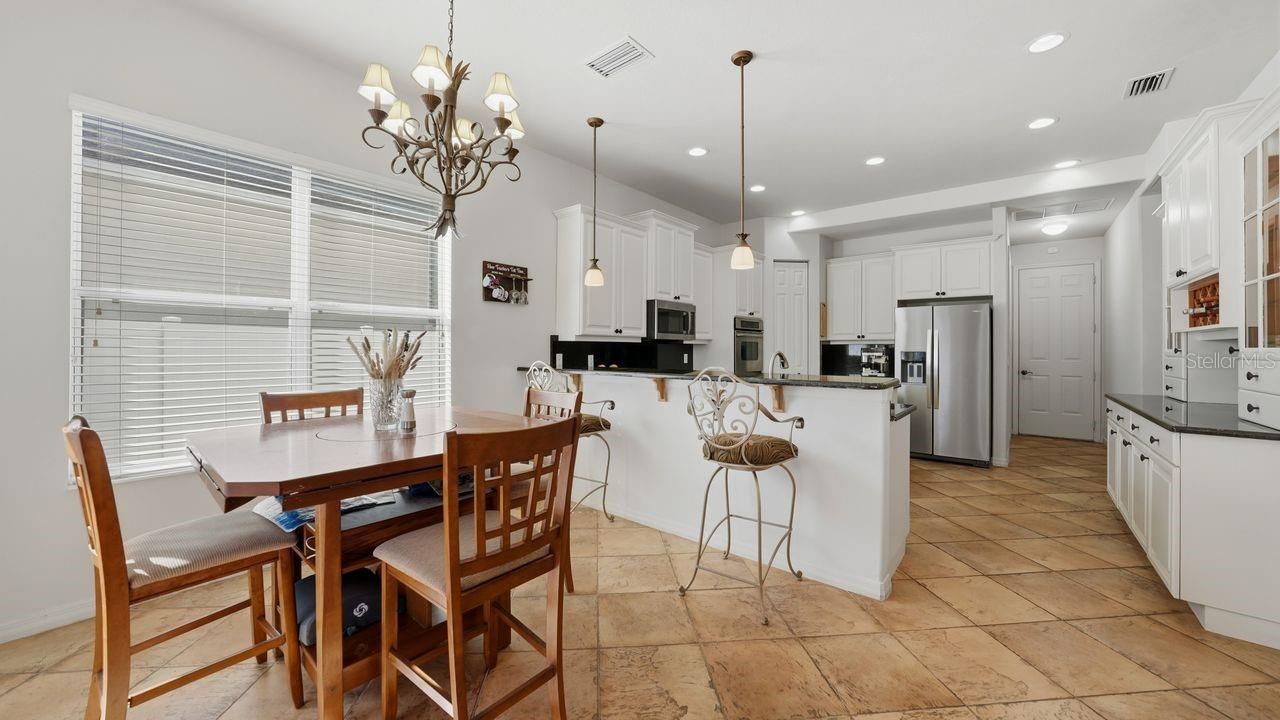 6627 38th Lane E, Sarasota, FL 34243 Photo