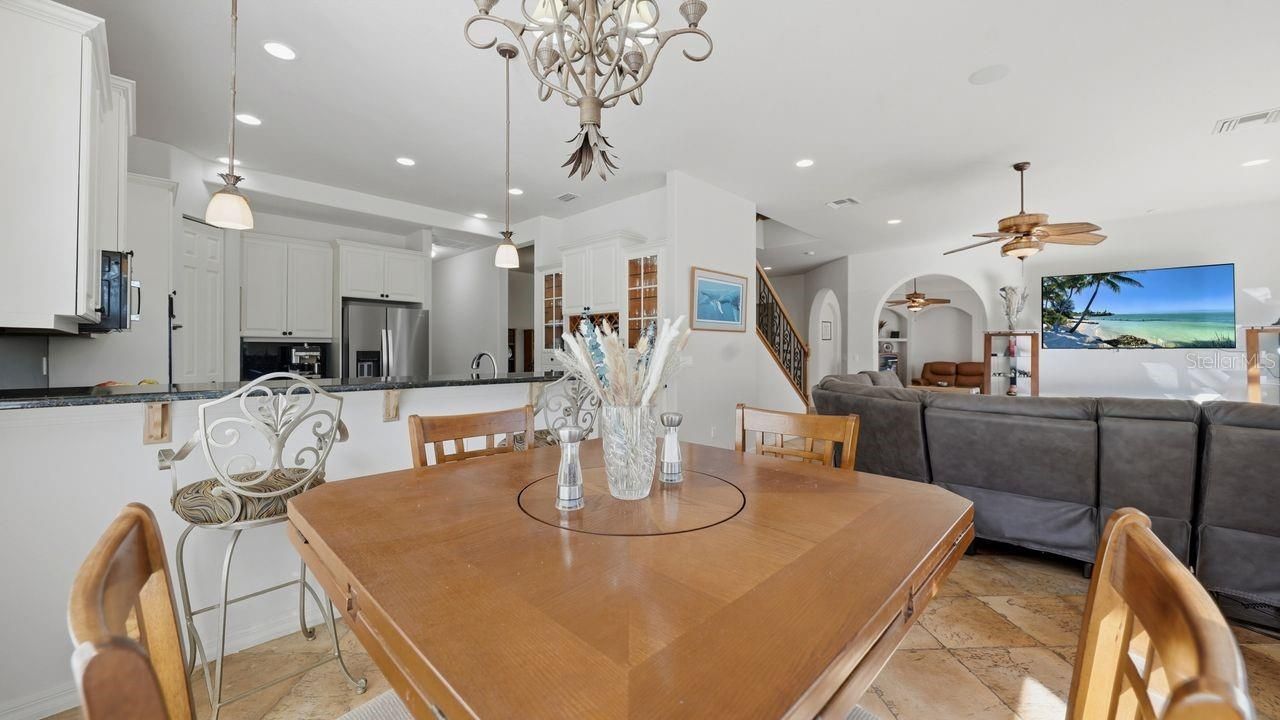 6627 38th Lane E, Sarasota, FL 34243 Photo