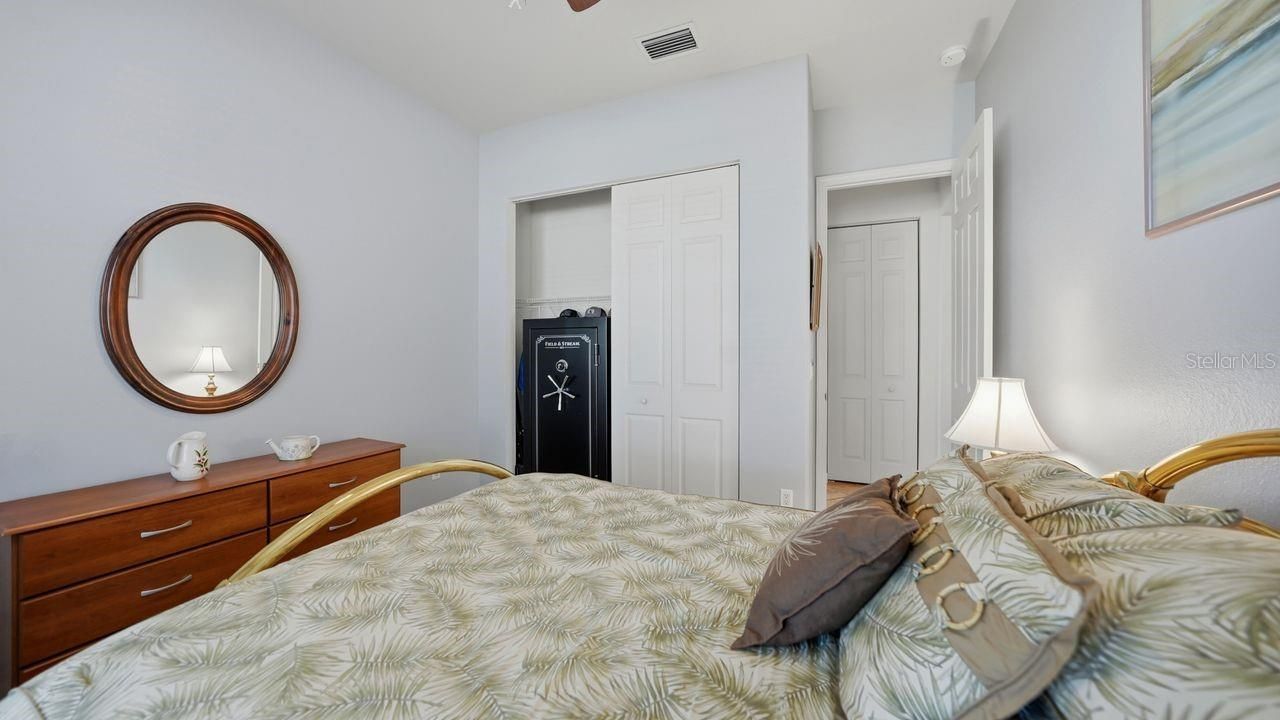 6627 38th Lane E, Sarasota, FL 34243 Photo