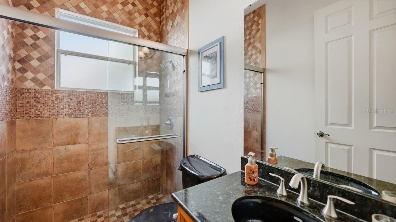 6627 38th Lane E, Sarasota, FL 34243 Photo