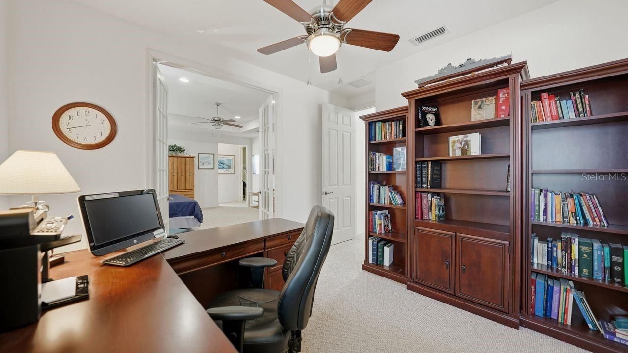 6627 38th Lane E, Sarasota, FL 34243 Photo