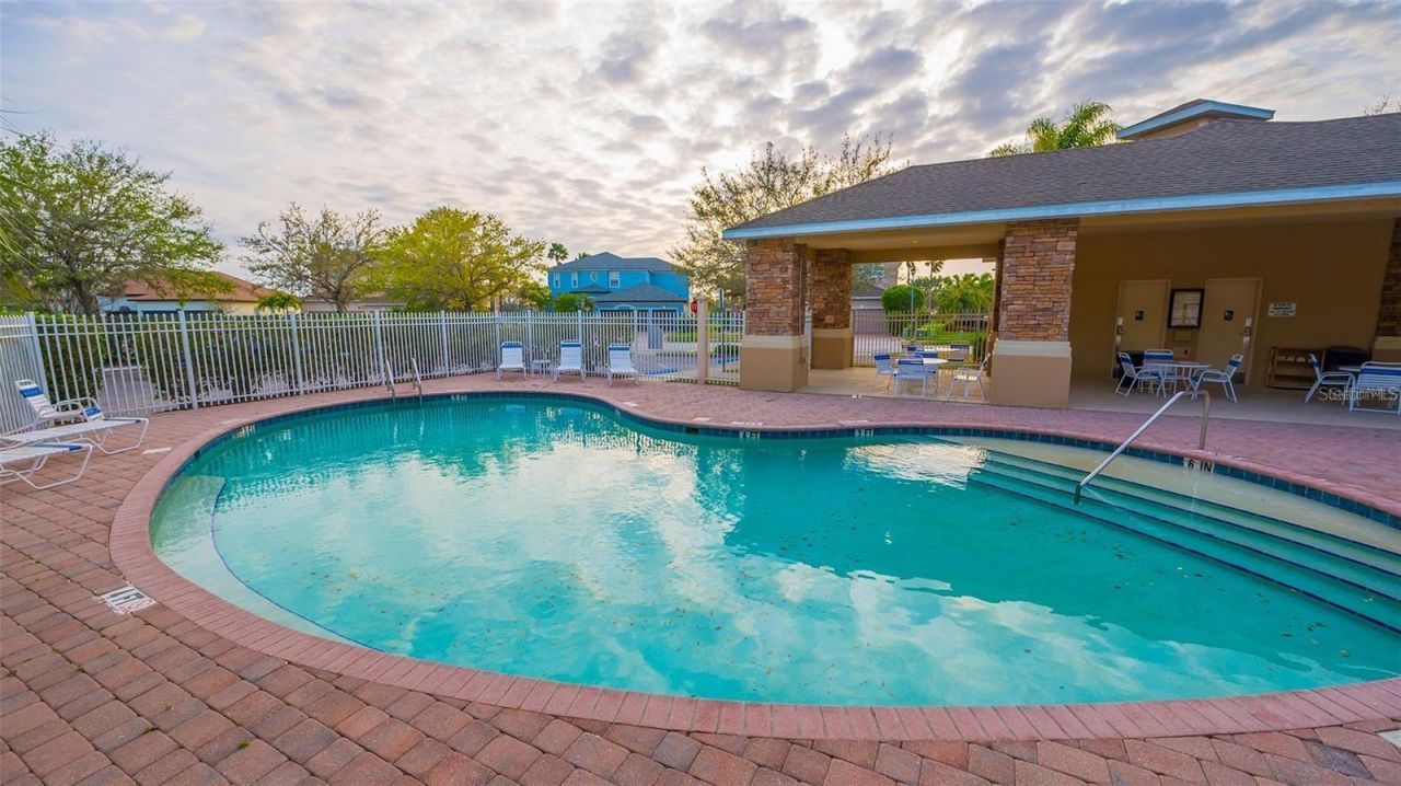 6627 38th Lane E, Sarasota, FL 34243 Photo