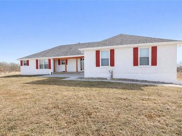 17009 S State E Highway, Pleasant Hill, MO 64080