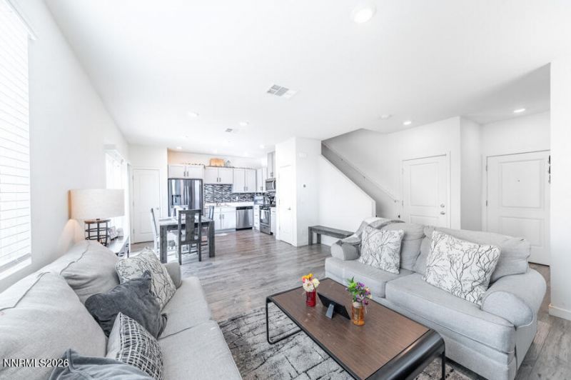 8830 Wolf Moon Drive, Reno, NV 89506 Photo