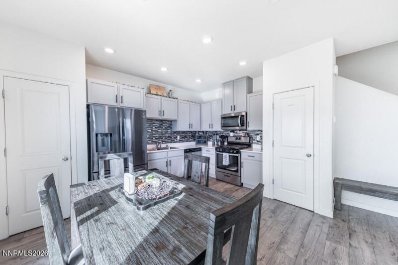 8830 Wolf Moon Drive, Reno, NV 89506 Photo