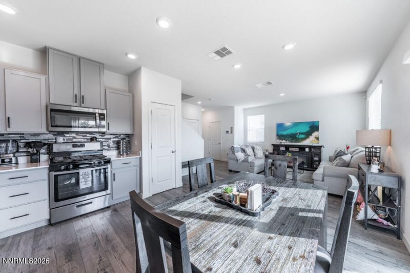 8830 Wolf Moon Drive, Reno, NV 89506 Photo