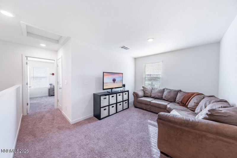 8830 Wolf Moon Drive, Reno, NV 89506 Photo