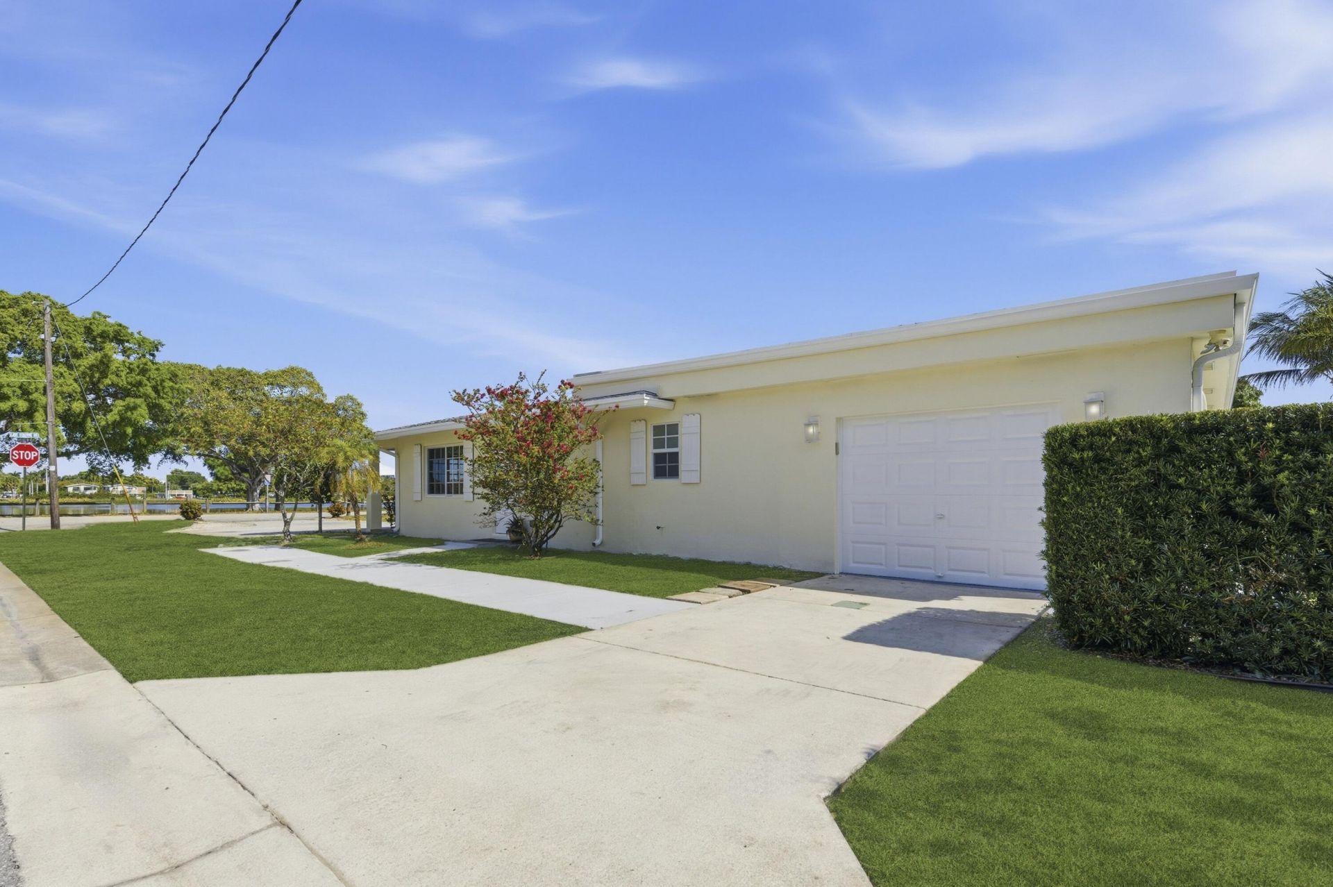 1814 Lake Osborne Drive, Lake Worth Beach, FL 33461 Photo