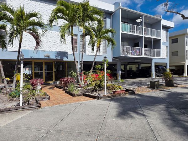 1735 NE 164th St, Unit A-302, North Miami Beach, FL 33162