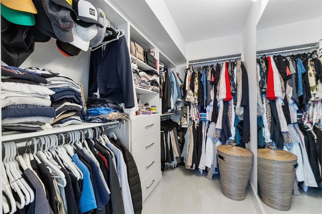 20515 E Country Club Dr , Unit 1747, Aventura, FL 33180 Photo