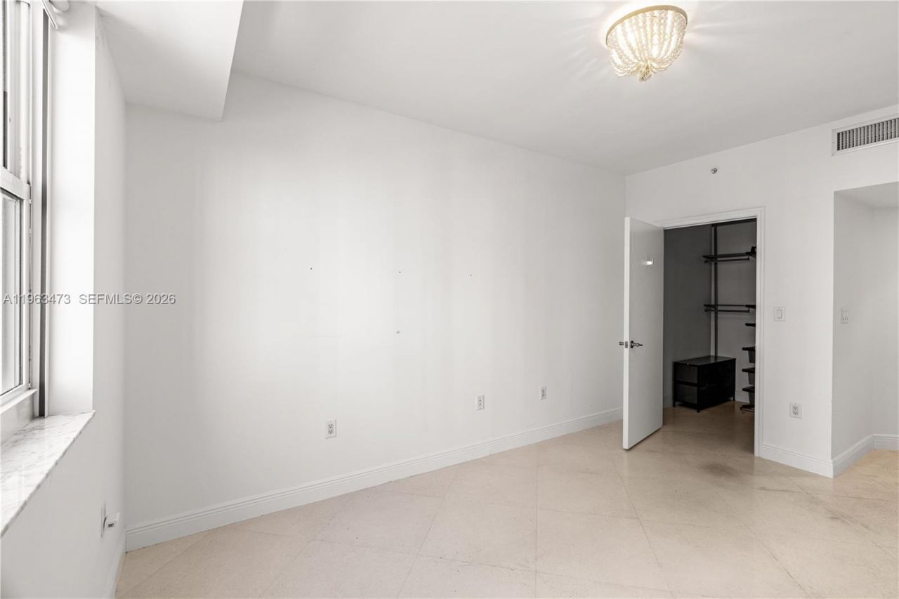 20000 E Country Club Dr, Unit 716, Aventura, FL 33180 Photo