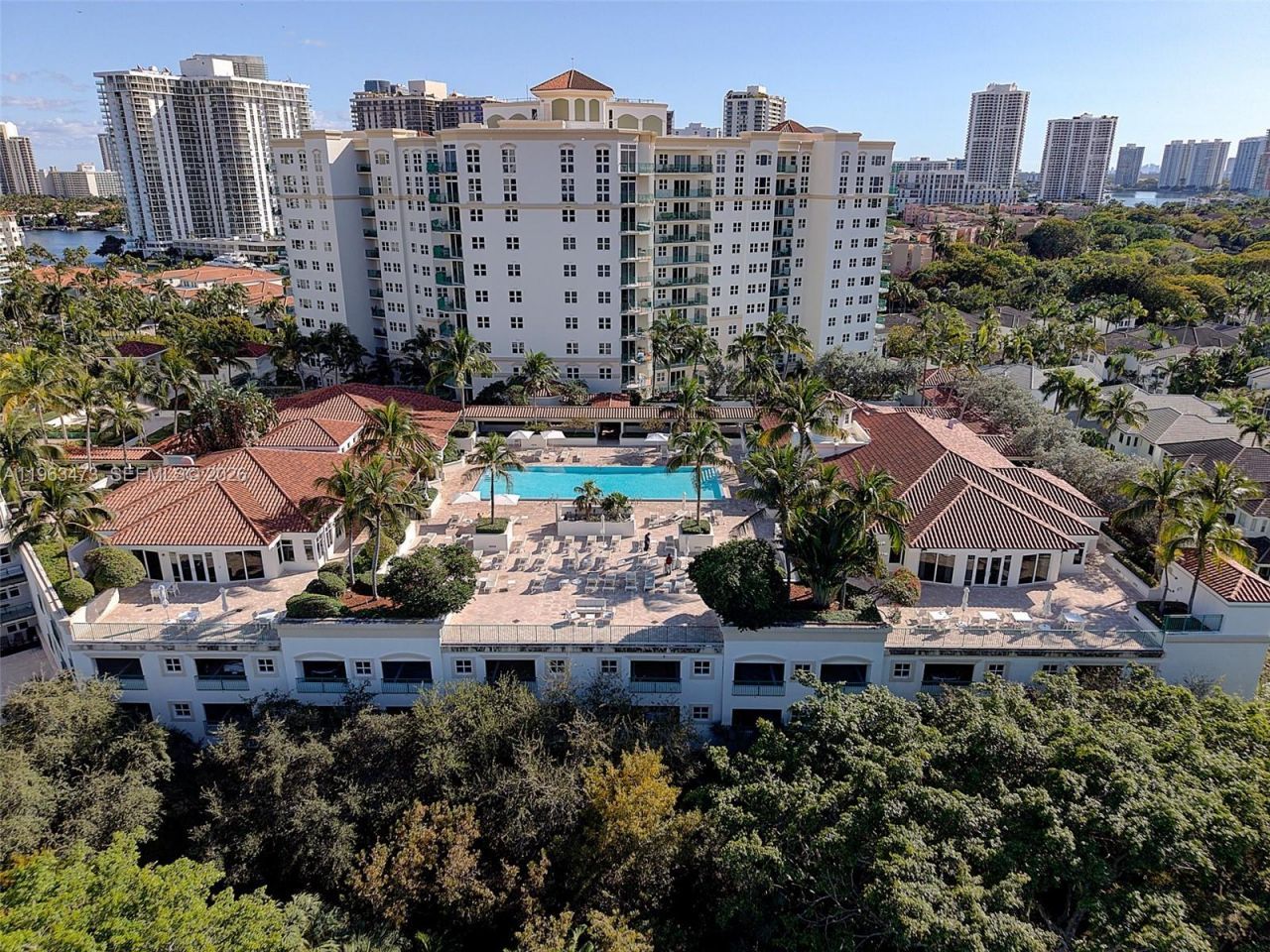 20000 E Country Club Dr, Unit 716, Aventura, FL 33180 Photo
