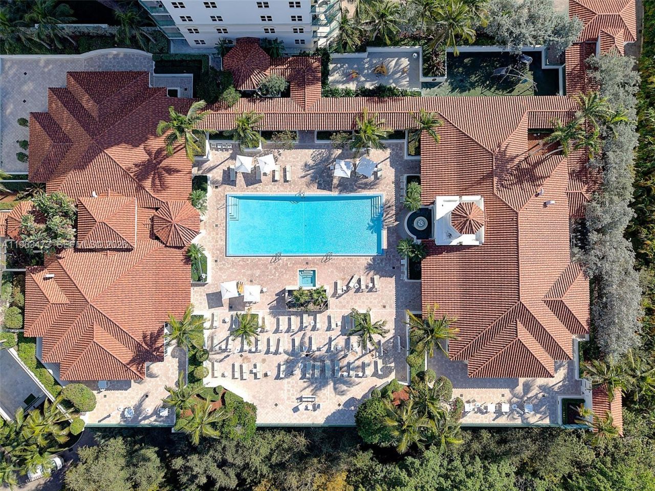 20000 E Country Club Dr, Unit 716, Aventura, FL 33180 Photo