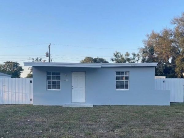 2349 NW 13th Ct , Fort Lauderdale, FL 33311