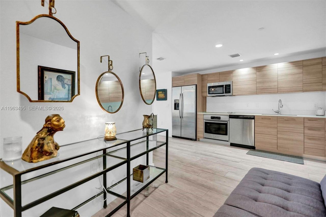 121 NE 34th St , Unit 1814, Miami, FL 33137 Photo