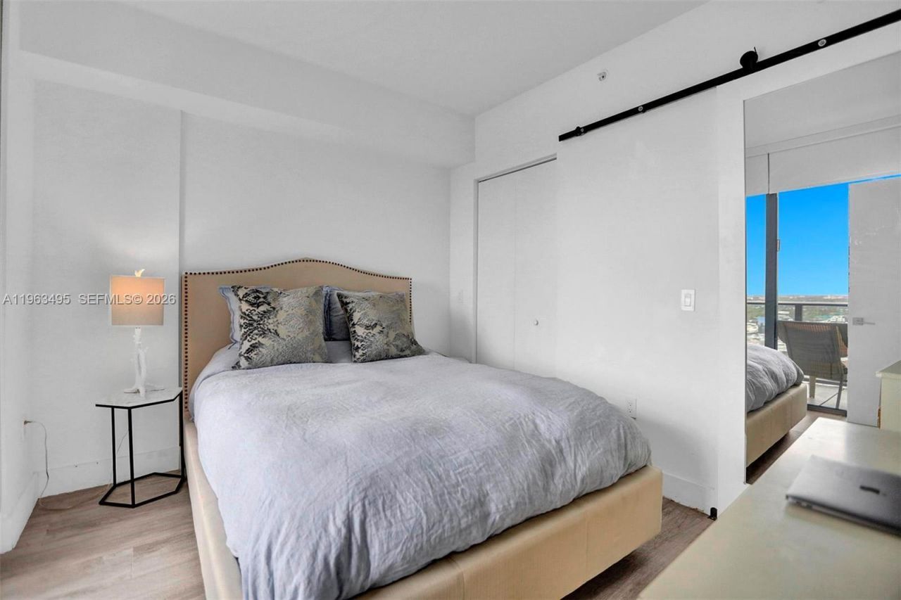 121 NE 34th St , Unit 1814, Miami, FL 33137 Photo