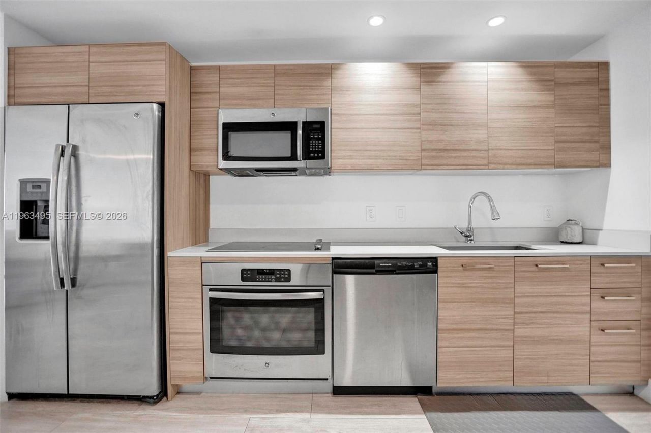 121 NE 34th St , Unit 1814, Miami, FL 33137 Photo