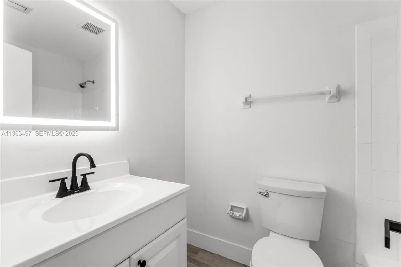 15430 SW 74th Cir Ct 506, Miami, FL 33193 Photo