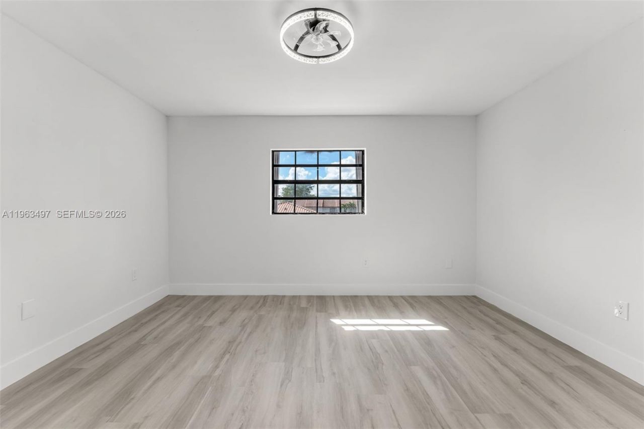 15430 SW 74th Cir Ct 506, Miami, FL 33193 Photo