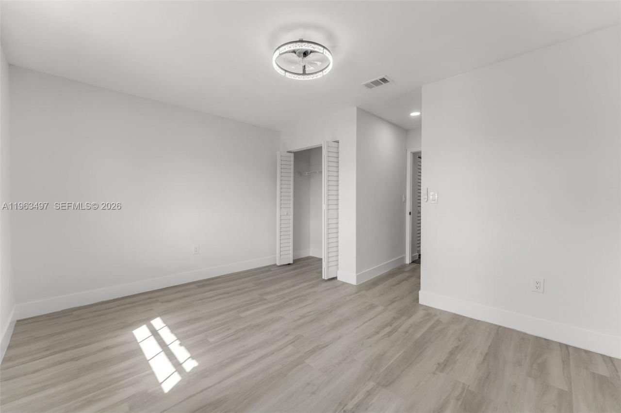 15430 SW 74th Cir Ct 506, Miami, FL 33193 Photo