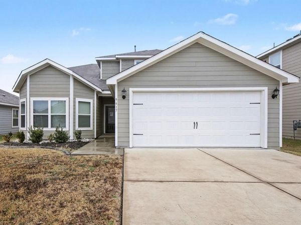9617 Sierra Grande Drive, Fort Worth, TX 76140