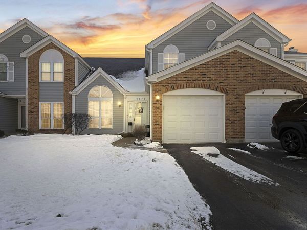 1879 Independence Court, Gurnee, IL 60031