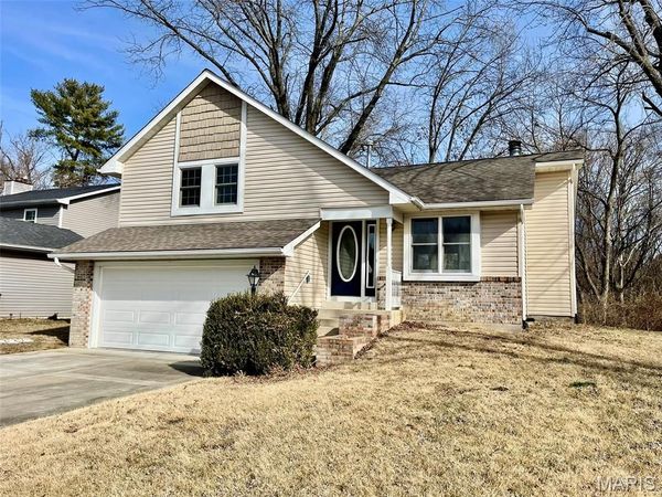 1306 Jacquelyn Court, Maryville, IL 62062