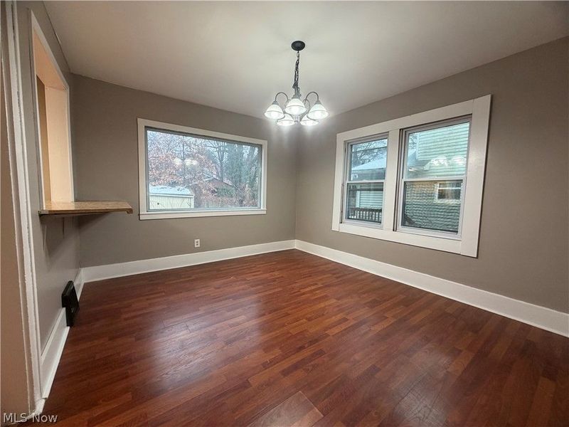 379 Noble Avenue, Akron, OH 44320 Photo 10