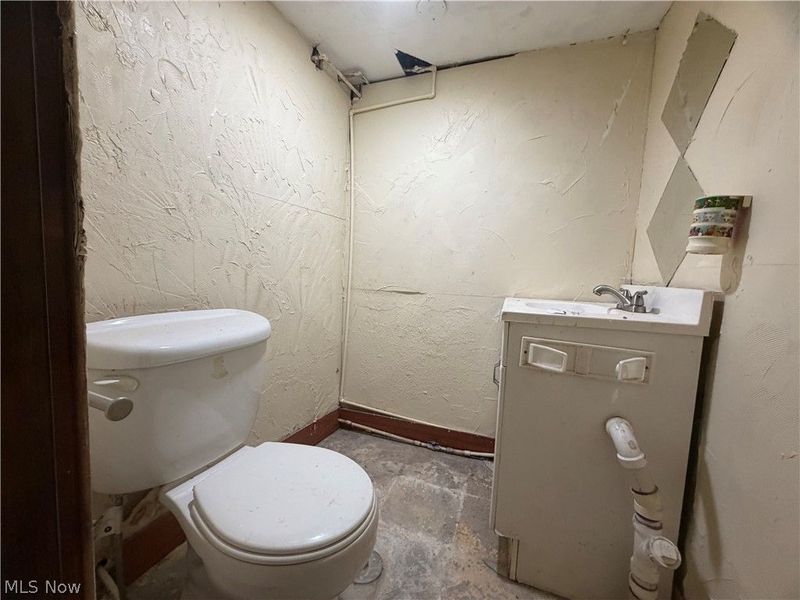 379 Noble Avenue, Akron, OH 44320 Photo 32