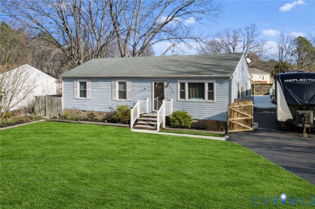 8501 Windingrun Lane, North Chesterfield, VA 23237 Main Photo