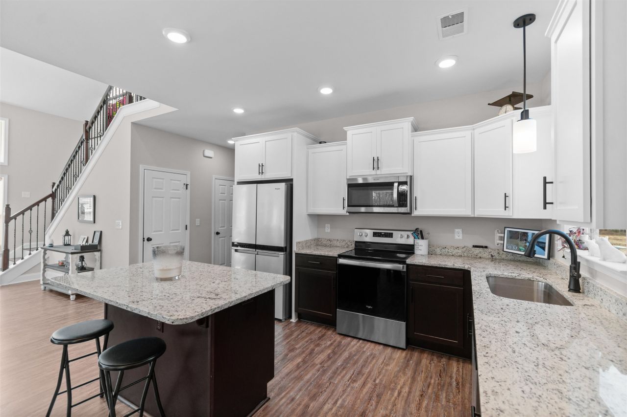 131 Rhodus Ave. Photo 7