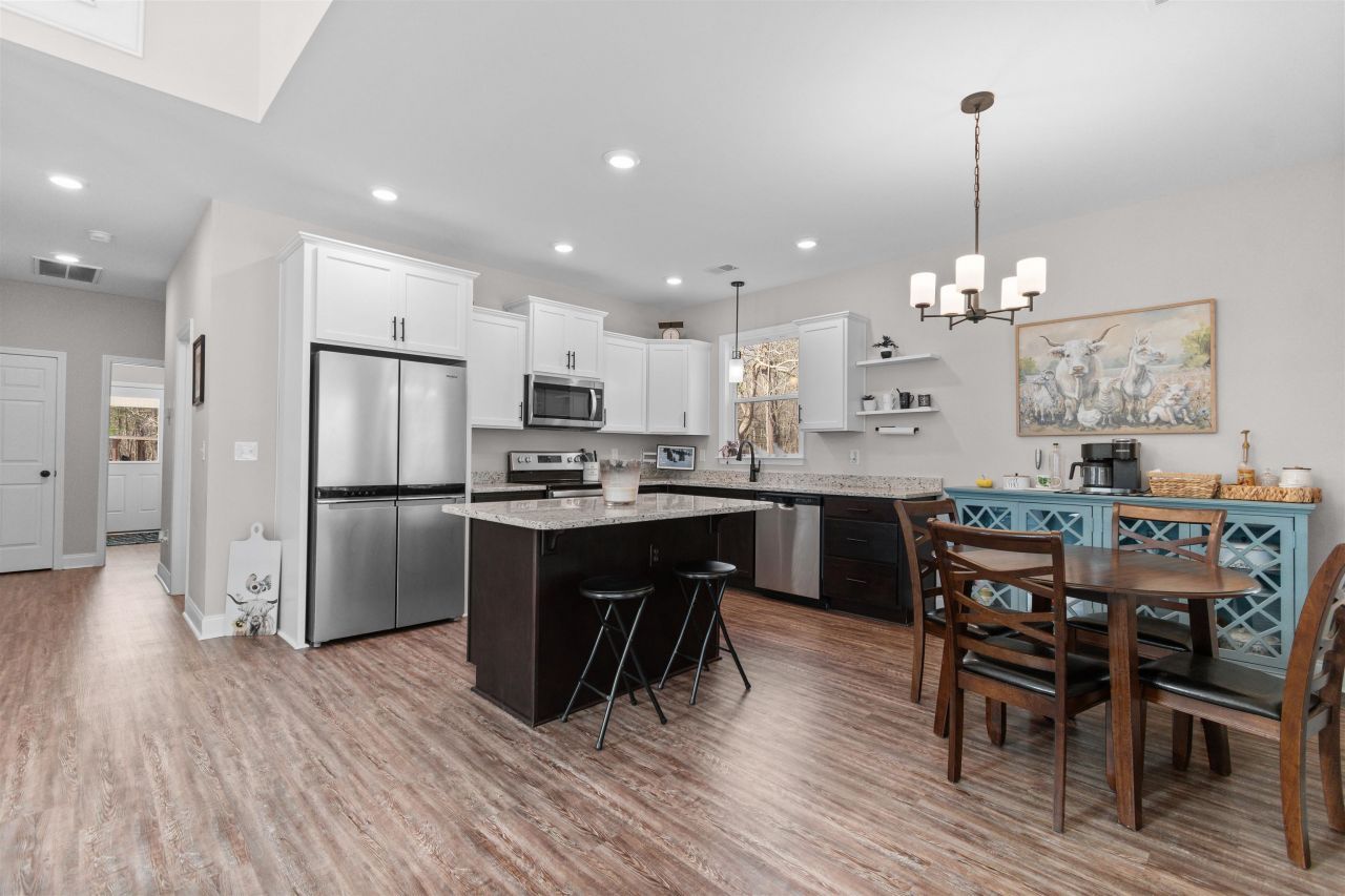 131 Rhodus Ave. Photo 8