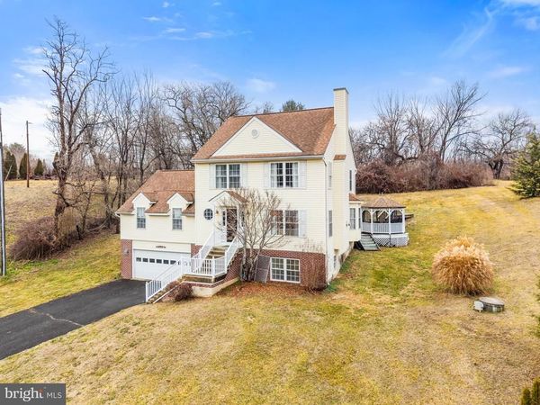 11530 JOHN MARSHALL HWY, MARKHAM, VA 22643