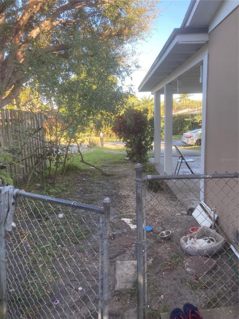 2873 SE 1st Place, Boynton Beach, FL 33435 Photo