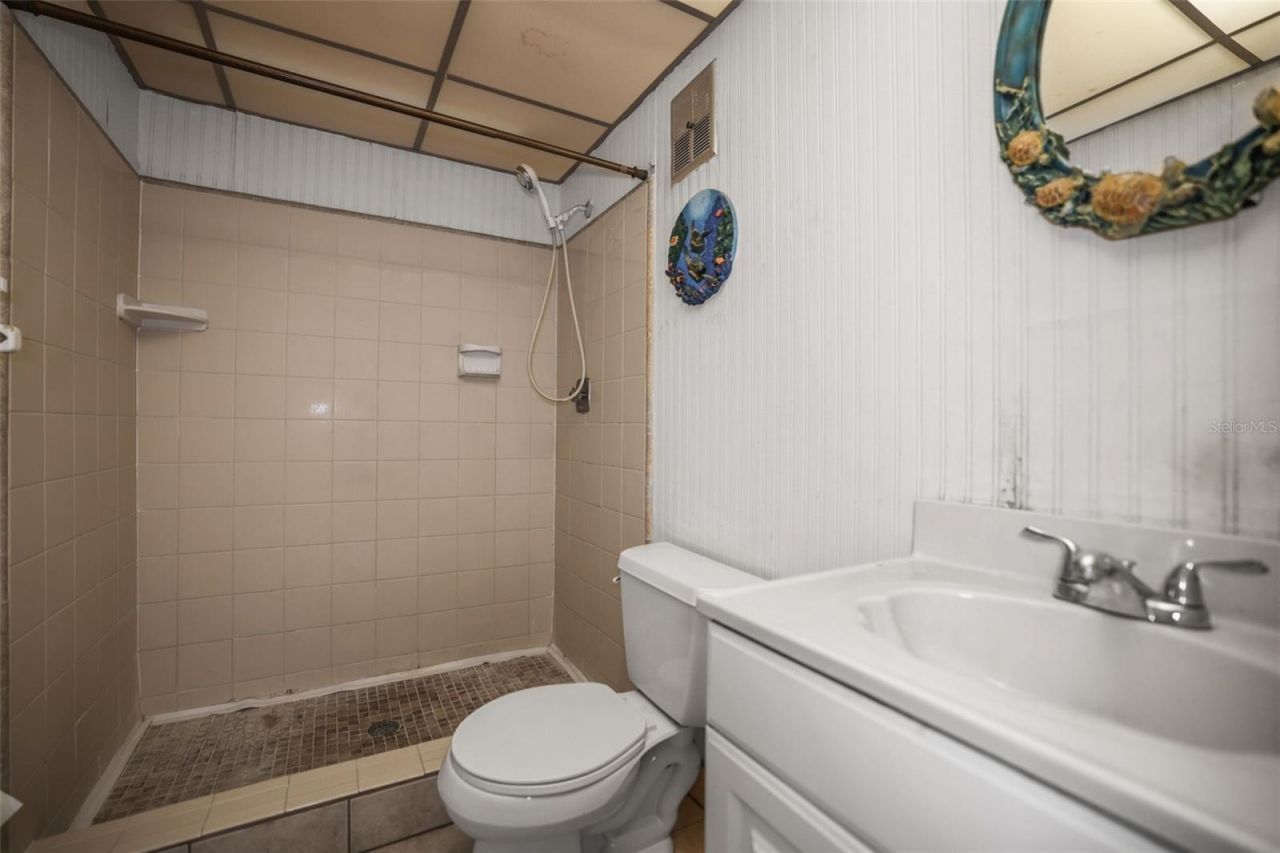 10049 88th Way, Seminole, FL 33777 Photo