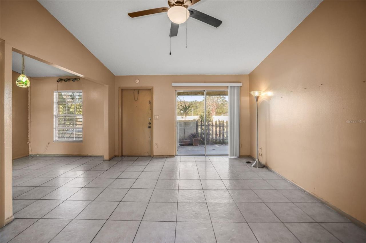 10049 88th Way, Seminole, FL 33777 Photo