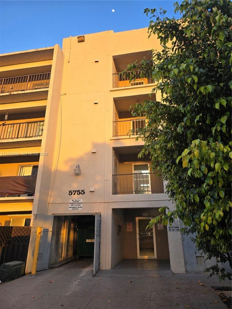 5755 W 20th Ave, Unit 312, Hialeah, FL 33012 Photo
