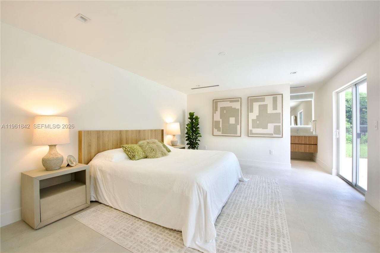 49 NW 108th St, Miami Shores, FL 33168 Photo