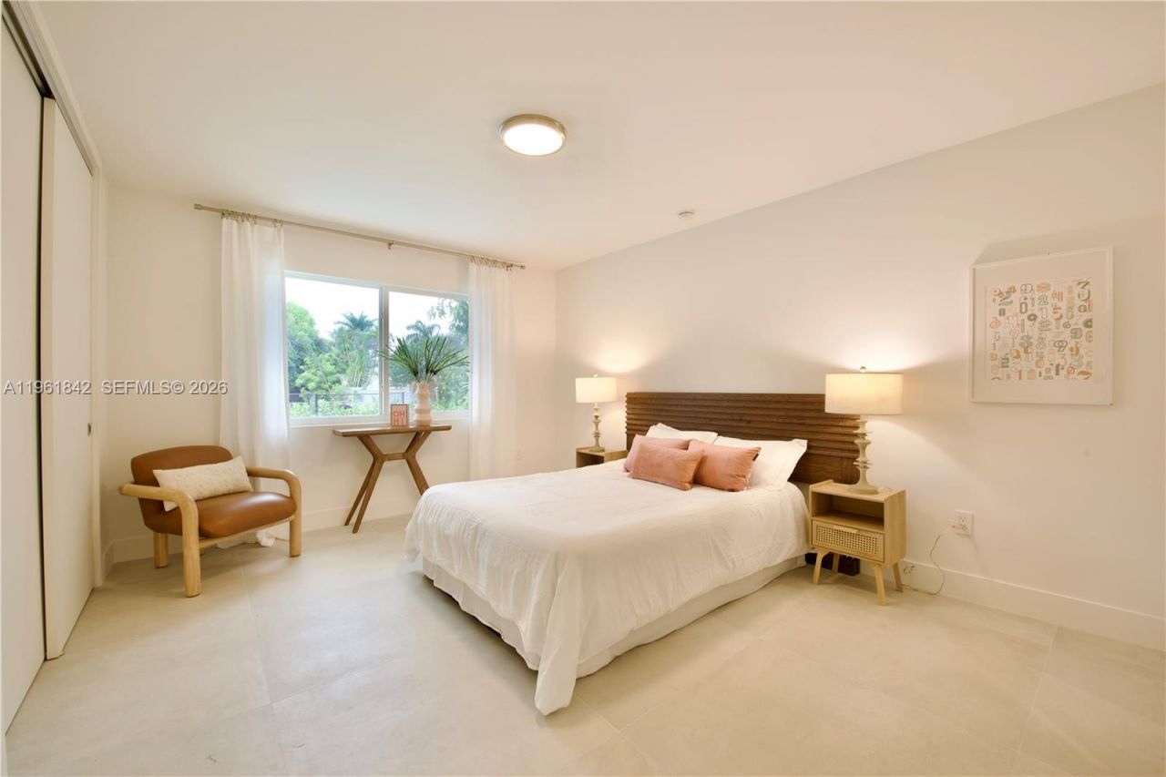 49 NW 108th St, Miami Shores, FL 33168 Photo